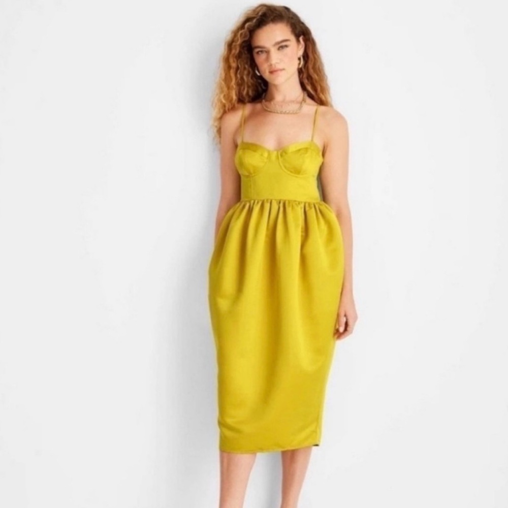 NWT Sweetheart Bubble Satin Midi Dress - w/pockets Future Collective Bridgerton